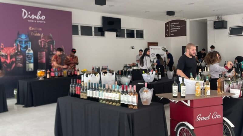 12ª Curitiba Expovinhos reúne mais de 400 rótulos no Mercado Municipal