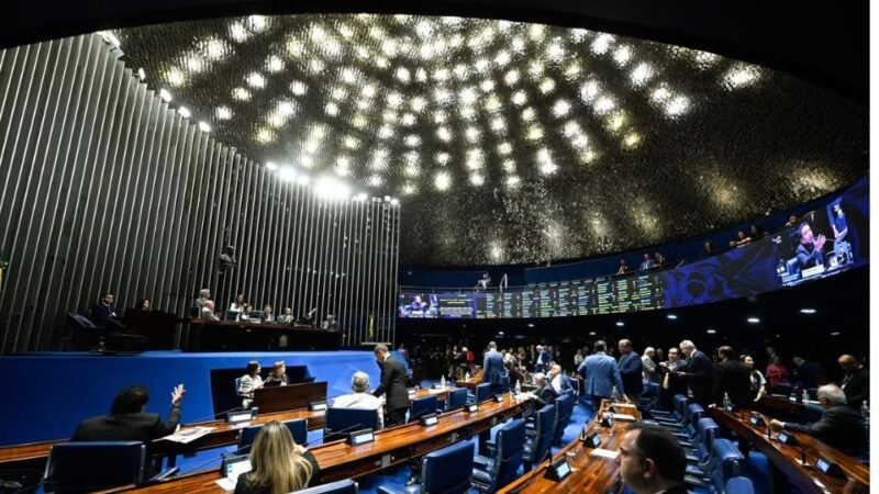 Senado Federal homenageia a ABRAJET pelos seus 69 anos de dedicação ao turismo brasileiro