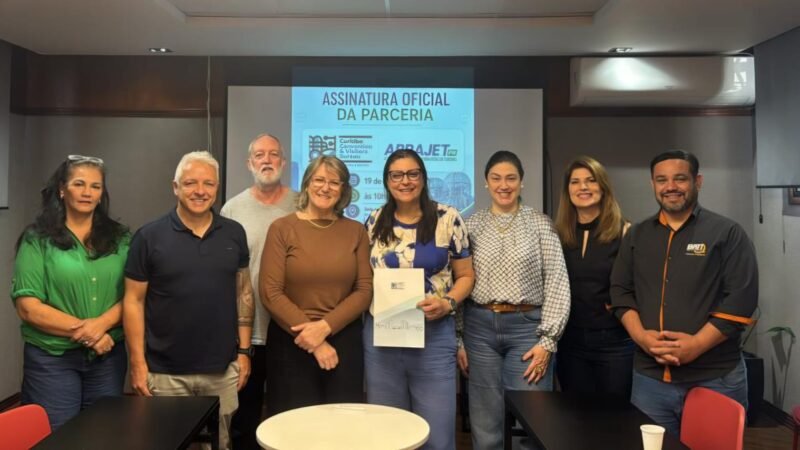 Abrajet-PR formaliza associação ao Curitiba Convention e amplia parceria pelo turismo do Paraná